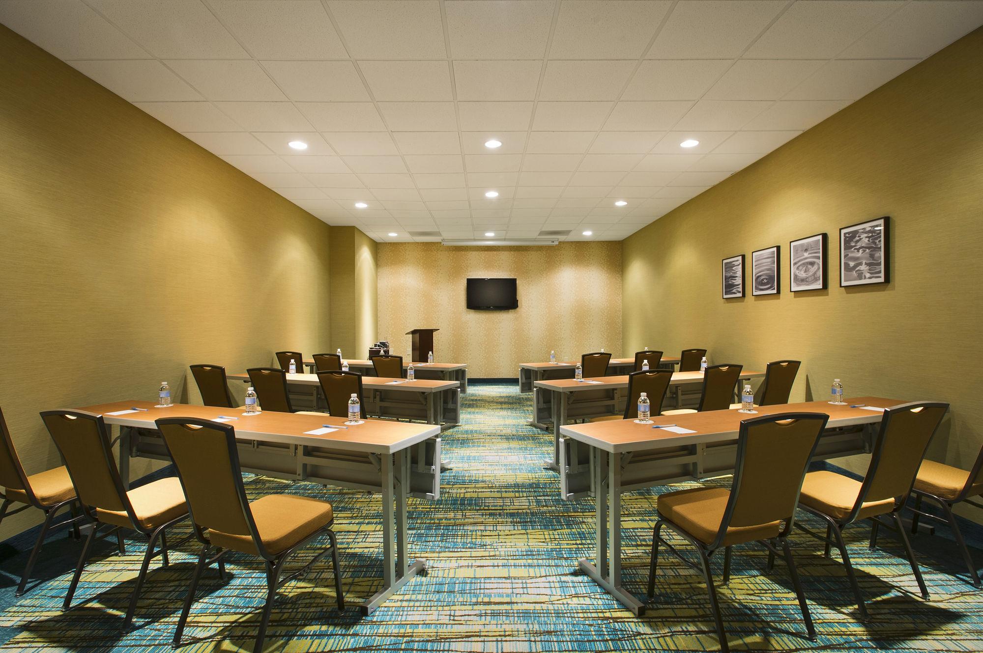 Springhill Suites By Marriott Lawrence Downtown Exteriör bild