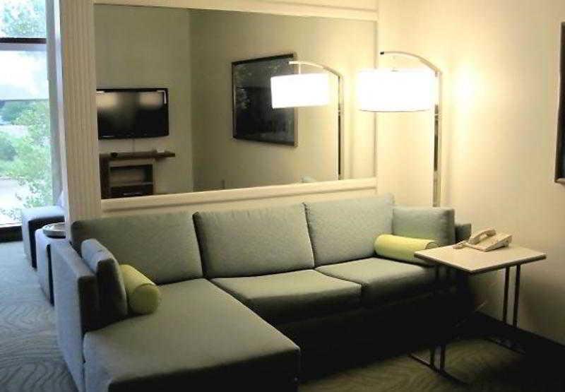 Springhill Suites By Marriott Lawrence Downtown Rum bild