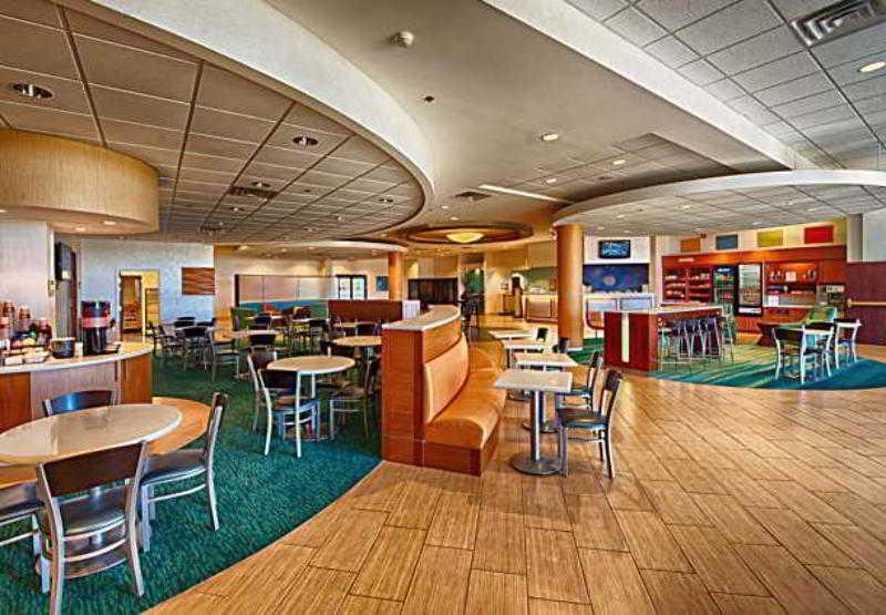 Springhill Suites By Marriott Lawrence Downtown Restaurang bild