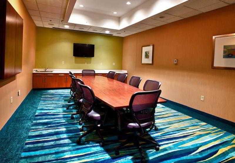 Springhill Suites By Marriott Lawrence Downtown Bekvämligheter bild
